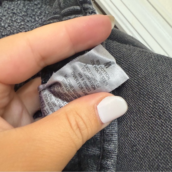 PacSun Men's Black Casual Shorts - Picture 8 of 8